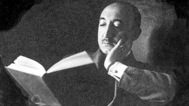 BIBLIOTECA  WENCESLAO FERNÁNDEZ FLÓREZ