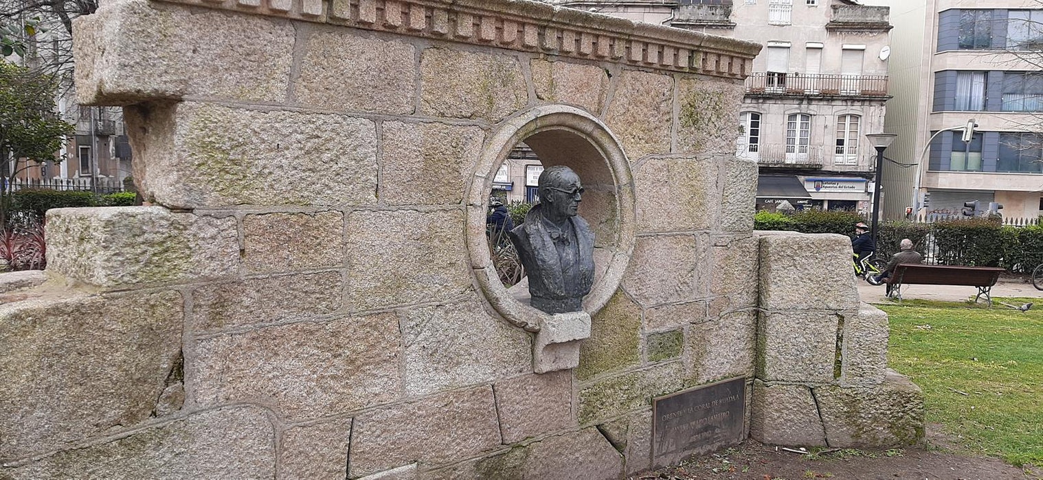 LA ESCULTURA PÚBLICA EN OURENSE