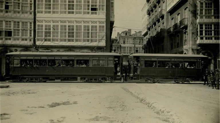 A CORUÑA-SADA-CARBALLO. TRANVIAS E TROLEBUSES (1903-1979)