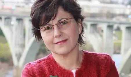 A AVOA CANTA COMO A COTOVIA