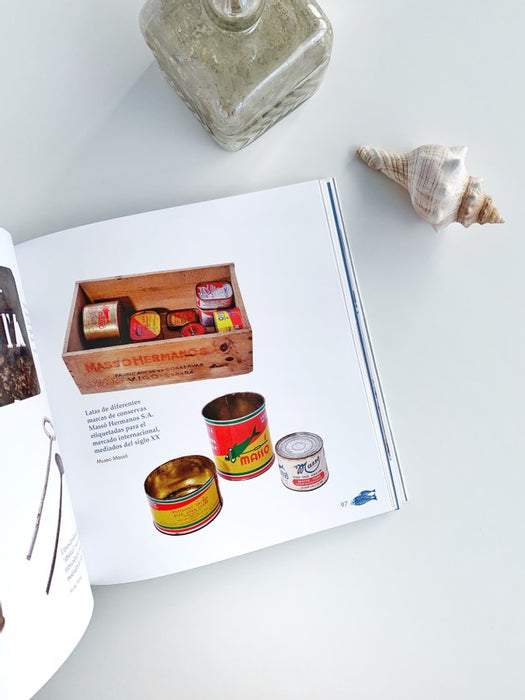 CRECER CO MAR: OS GOZOS E AS SOMBRAS DUNHA VILA MARIÑEIRA